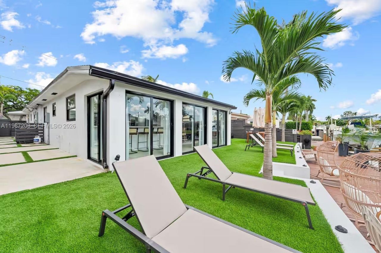 1469 NW 10th St, Dania Beach, FL 33004 Photo