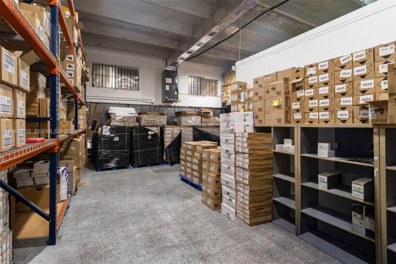 3337 NW 74th Ave, Unit 3337, Miami, FL 33122 Photo