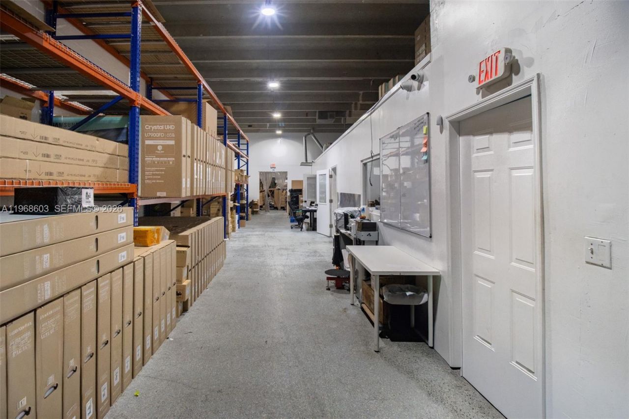 3337 NW 74th Ave, Unit 3337, Miami, FL 33122 Photo