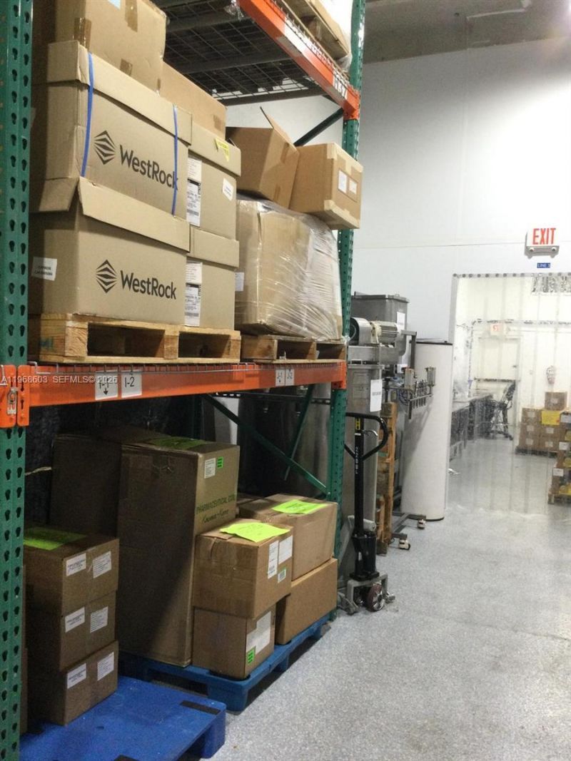 3337 NW 74th Ave, Unit 3337, Miami, FL 33122 Photo