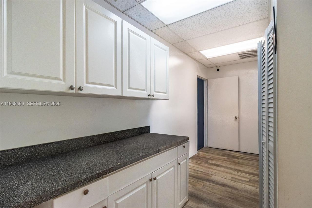 3337 NW 74th Ave, Unit 3337, Miami, FL 33122 Photo