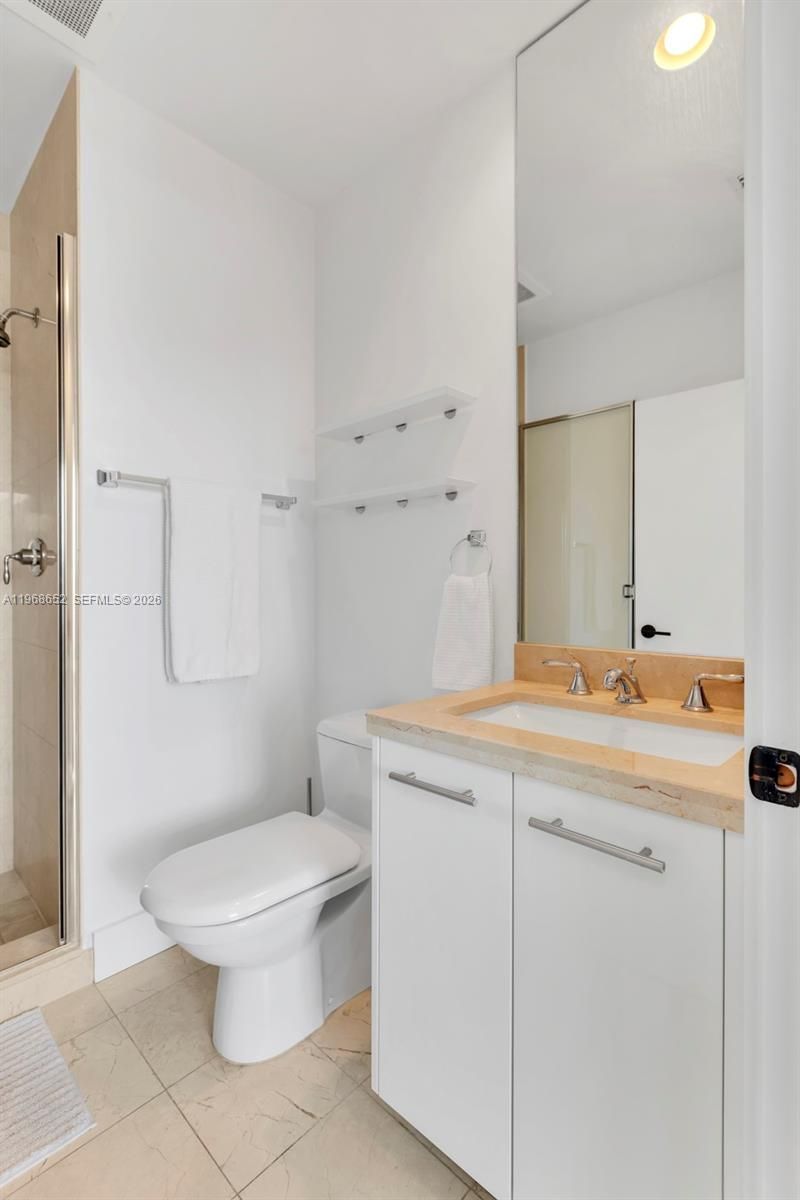 6799 Collins Ave , Unit 412, Miami Beach, FL 33141 Photo