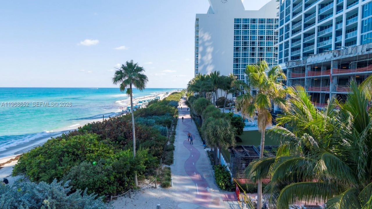 6799 Collins Ave , Unit 412, Miami Beach, FL 33141 Photo