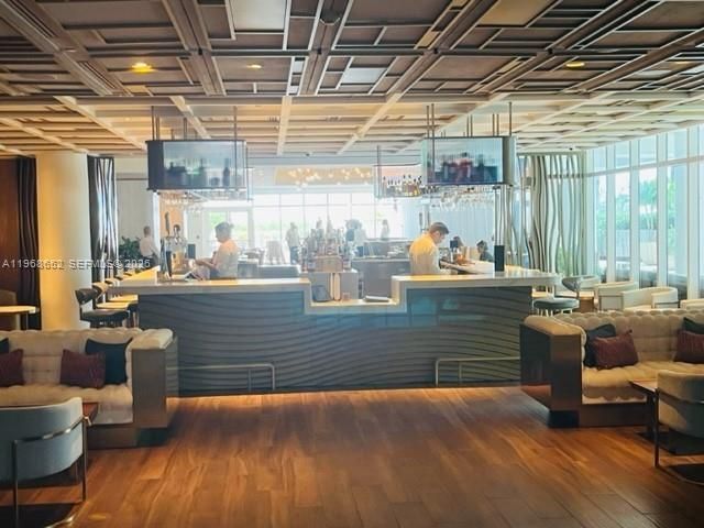 6799 Collins Ave , Unit 412, Miami Beach, FL 33141 Photo