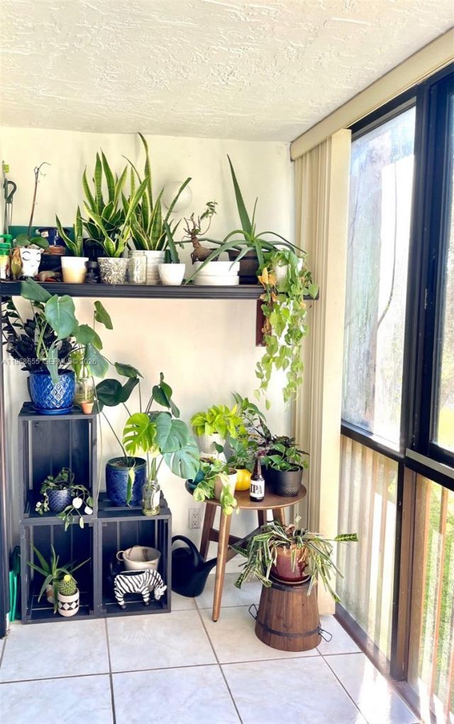 10253 NW 9th Street Cir, Unit 204-6, Miami, FL 33172 Photo