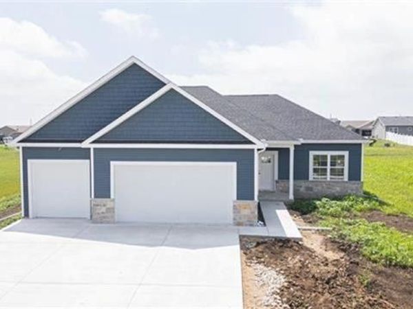 14200 Prairie Commons Lane, South Beloit, IL 61080