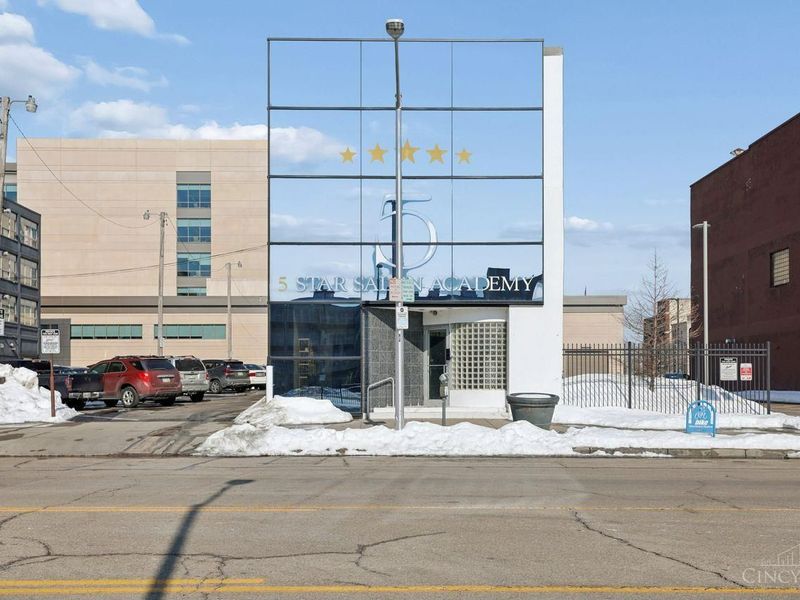 125 E 2nd Street, Dayton, OH 45402 Photo 2