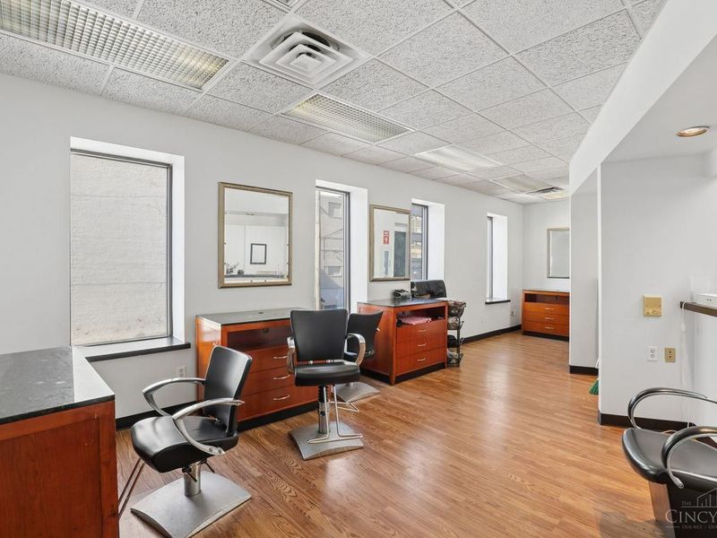 125 E 2nd Street, Dayton, OH 45402 Photo 9