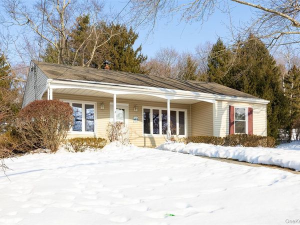 13 Robert Road , Poughkeepsie, NY 12603