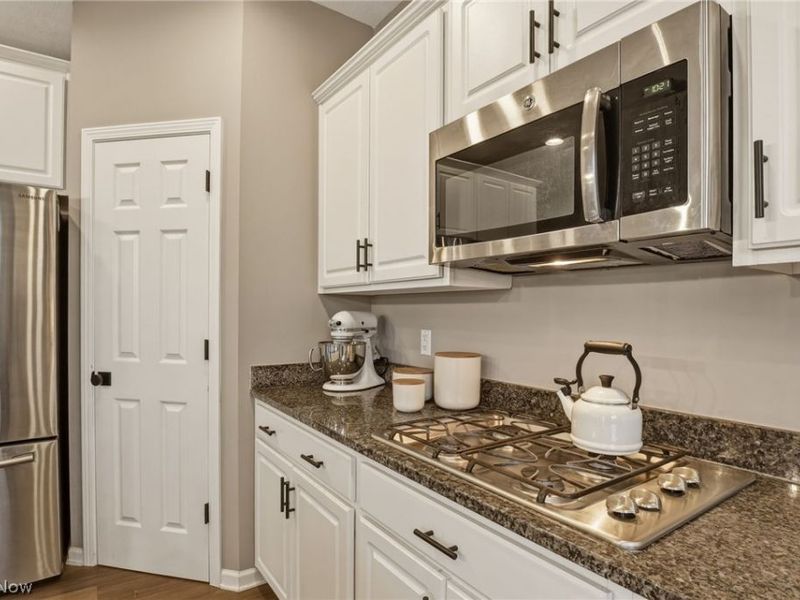 32895 Rebecca Lane, Avon Lake, OH 44012 Photo 12