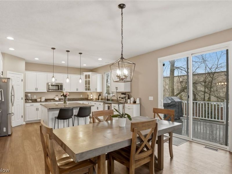 32895 Rebecca Lane, Avon Lake, OH 44012 Photo 8