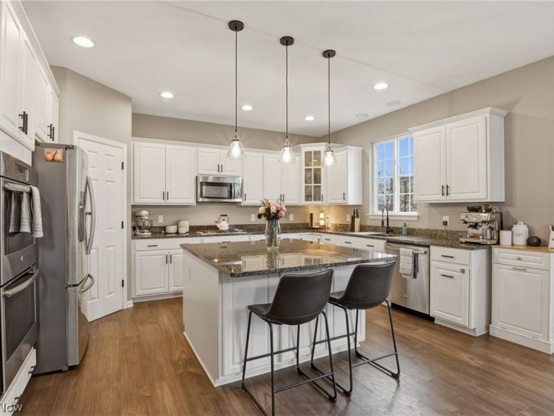 32895 Rebecca Lane, Avon Lake, OH 44012 Photo 9