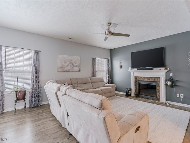 6382 Stonehaven Lane, Bedford Heights, OH 44146 Photo 6