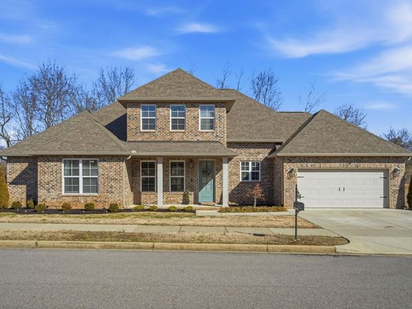 208 Faraway Hills Dr, Gallatin, TN 37066