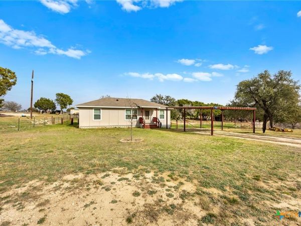 151 Private Road 3090, Lampasas, TX 76550