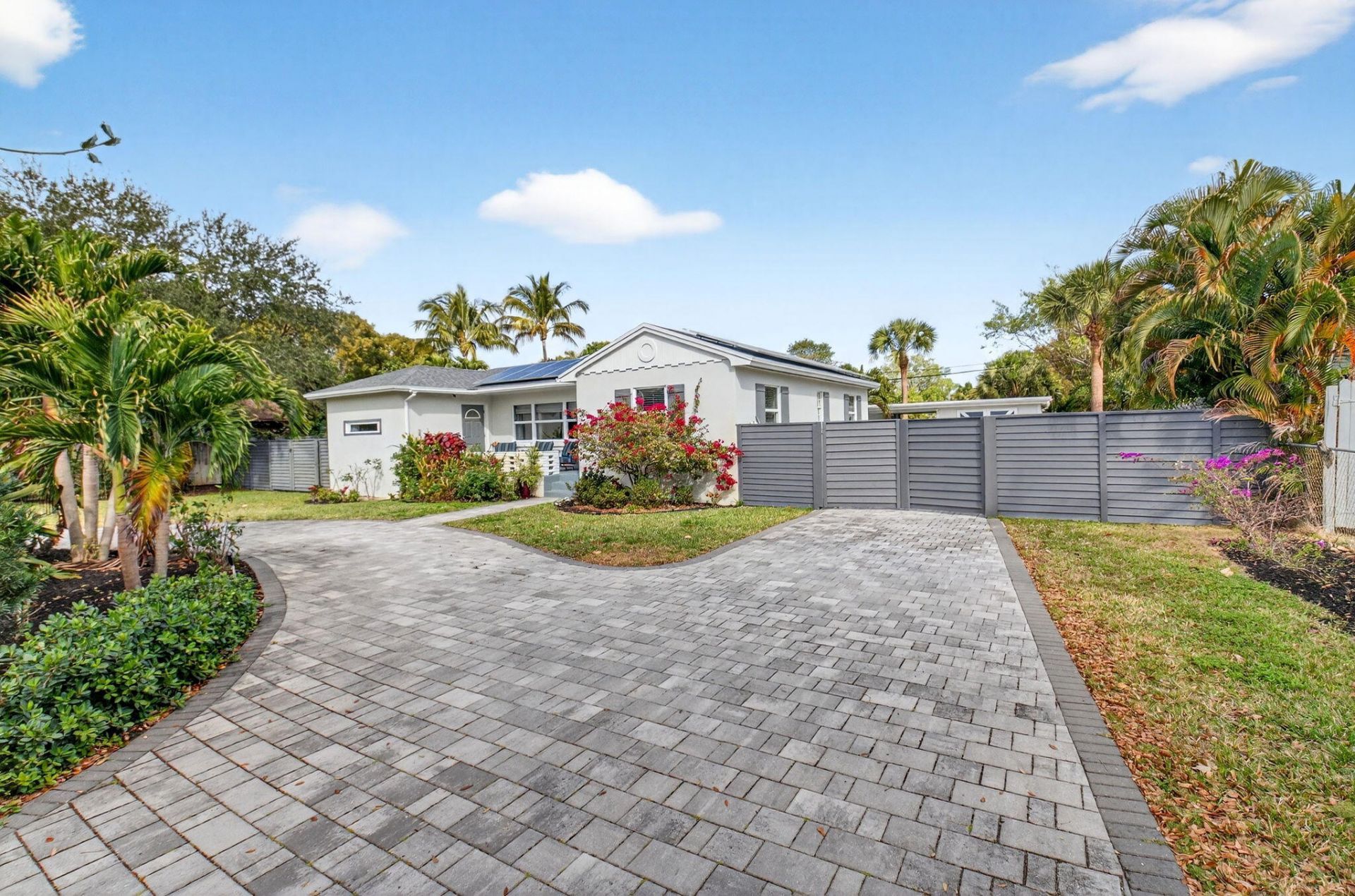 233 NE 12th Street Ne, Delray Beach, FL 33444 Photo