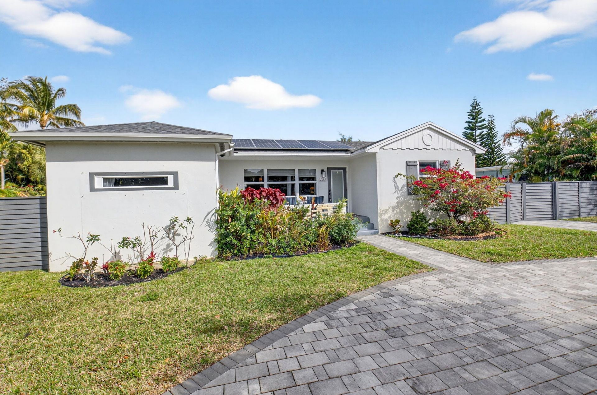 233 NE 12th Street Ne, Delray Beach, FL 33444 Photo