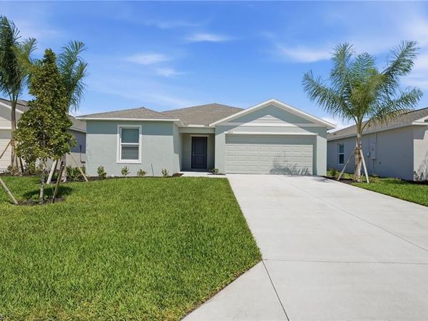 11913 Savanna Lakes BLVD, LEHIGH ACRES, FL 33974