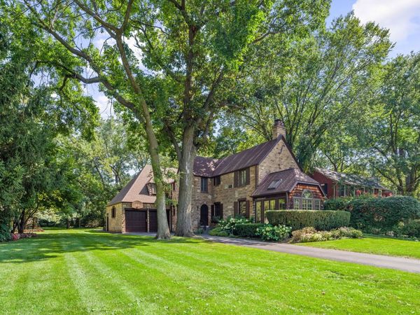 735 Grove Street, Glencoe, IL 60022