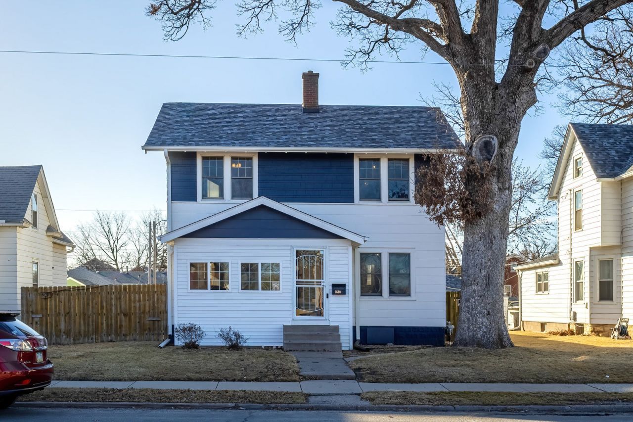 1610 30th Street, Rock Island, IL 61201 Main Photo