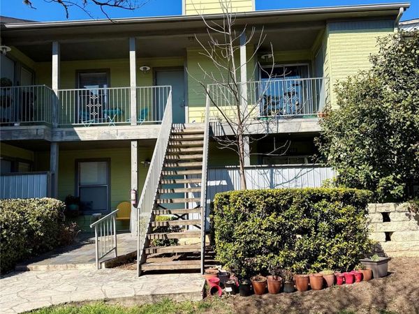 3204 Menchaca RD, Unit 204, Austin, TX 78704