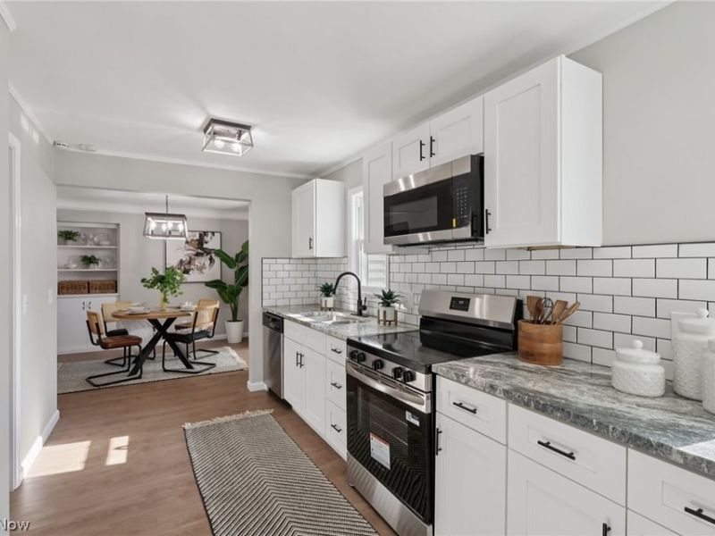 27003 Normandy Road, Bay Village, OH 44140 Photo 4