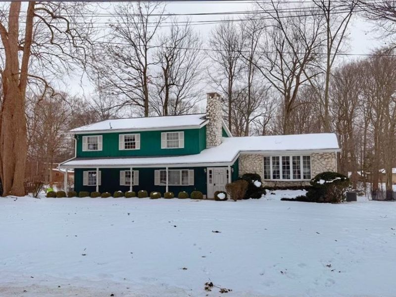 1079 Carol Lane, Tallmadge, OH 44278 Photo 1