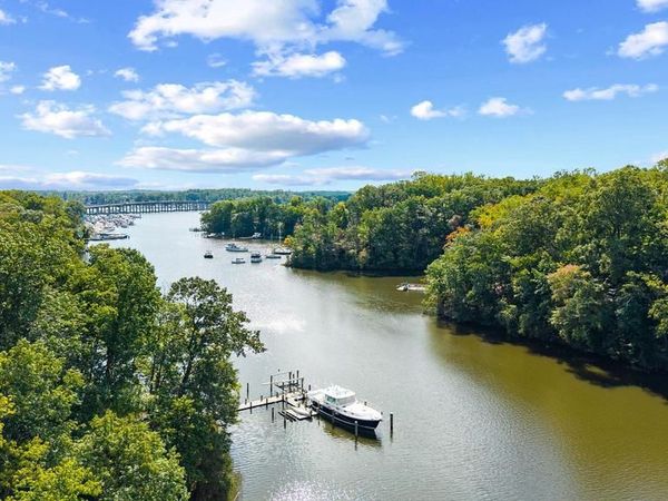 105 WALLACE MANOR ROAD, EDGEWATER, MD 21037