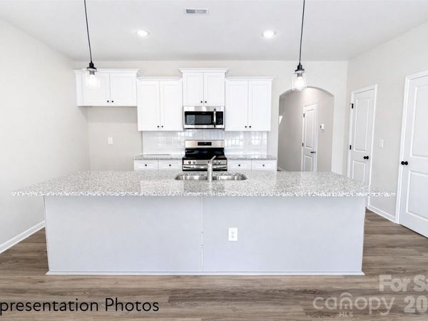 5949 Wallace Avenue, Charlotte, NC 28227