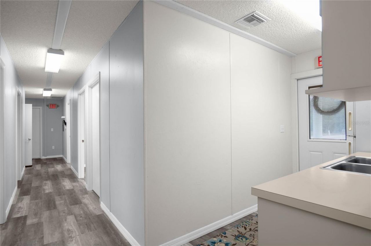 11840 N Angus Hills Terrace, Dunnellon, FL 34433 Photo