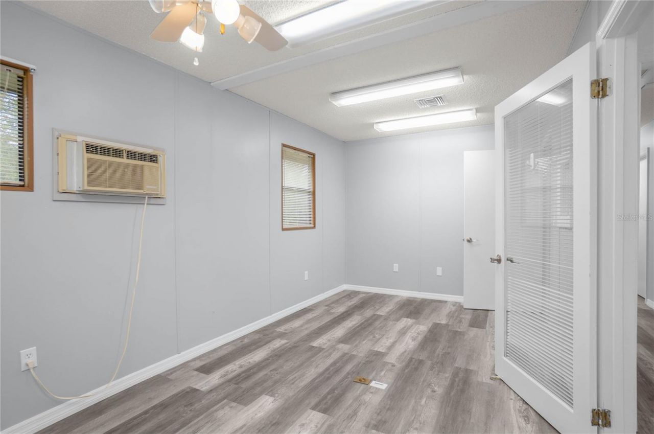 11840 N Angus Hills Terrace, Dunnellon, FL 34433 Photo