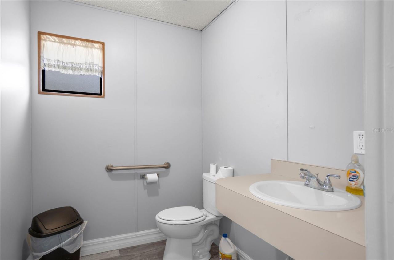 11840 N Angus Hills Terrace, Dunnellon, FL 34433 Photo