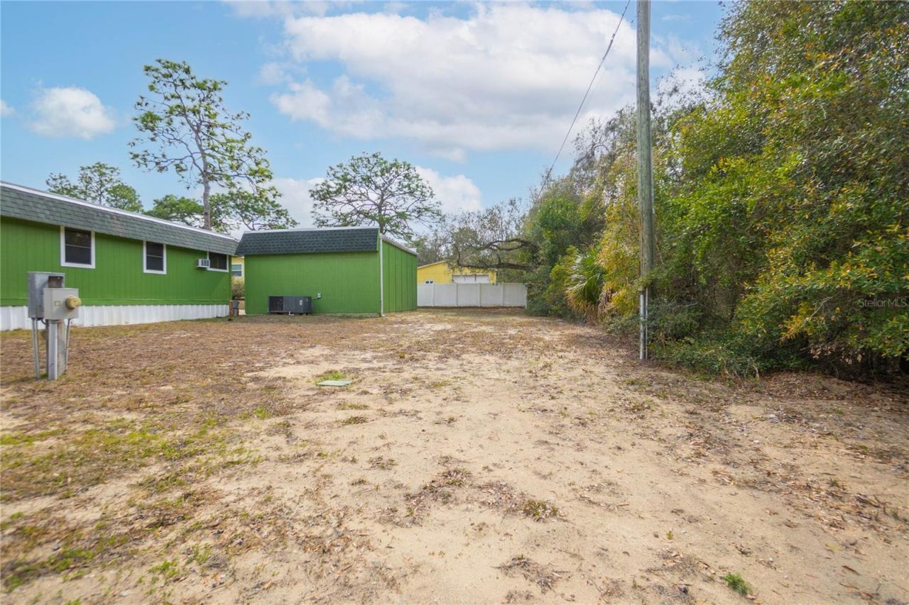 11840 N Angus Hills Terrace, Dunnellon, FL 34433 Photo