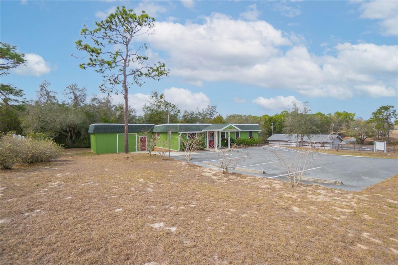 11840 N Angus Hills Terrace, Dunnellon, FL 34433 Photo