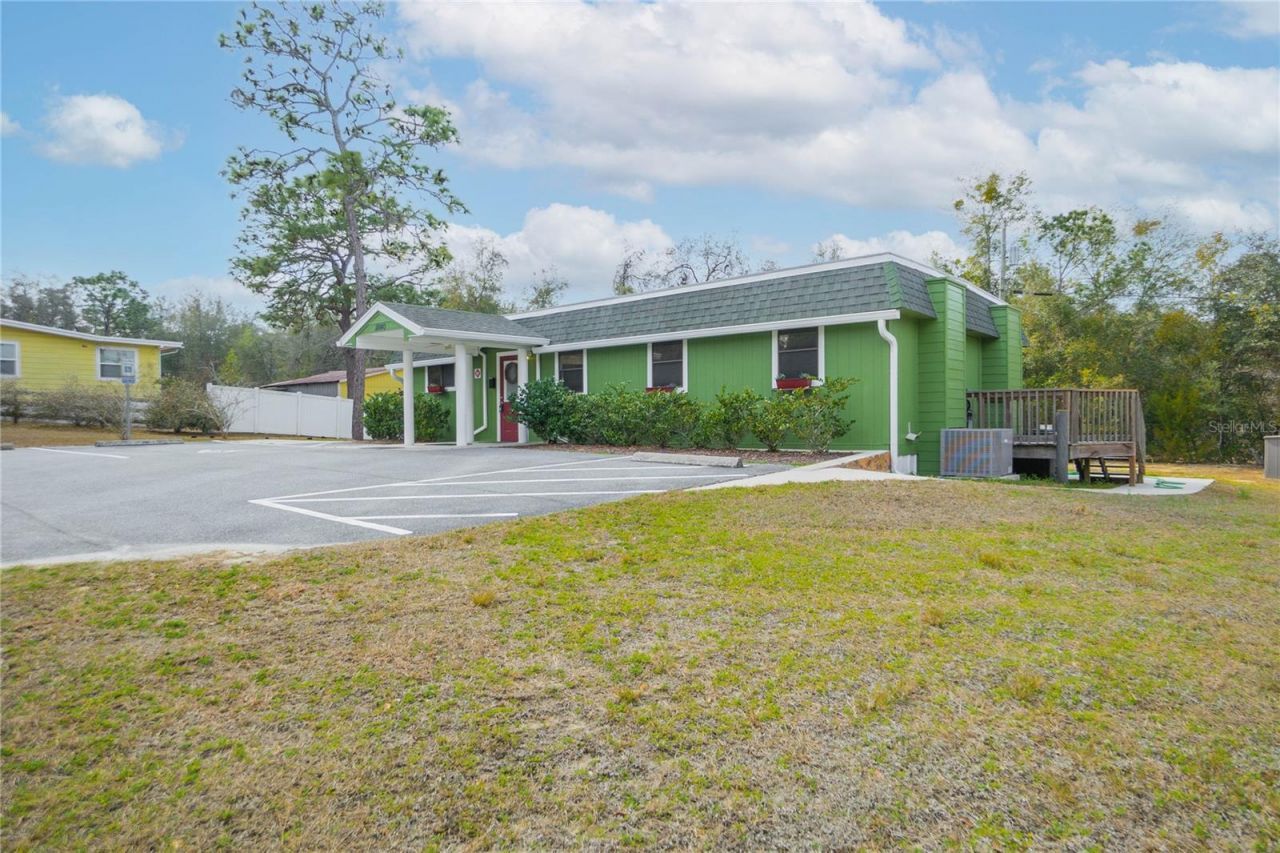 11840 N Angus Hills Terrace, Dunnellon, FL 34433 Photo