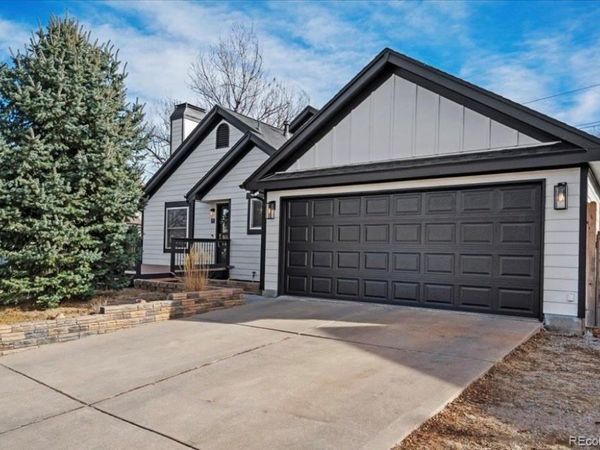 18040 E Bellewood Drive, Aurora, CO 80015