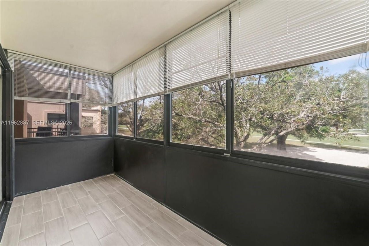 8851 N New River Canal Rd , Unit 16E, Plantation, FL 33324 Photo