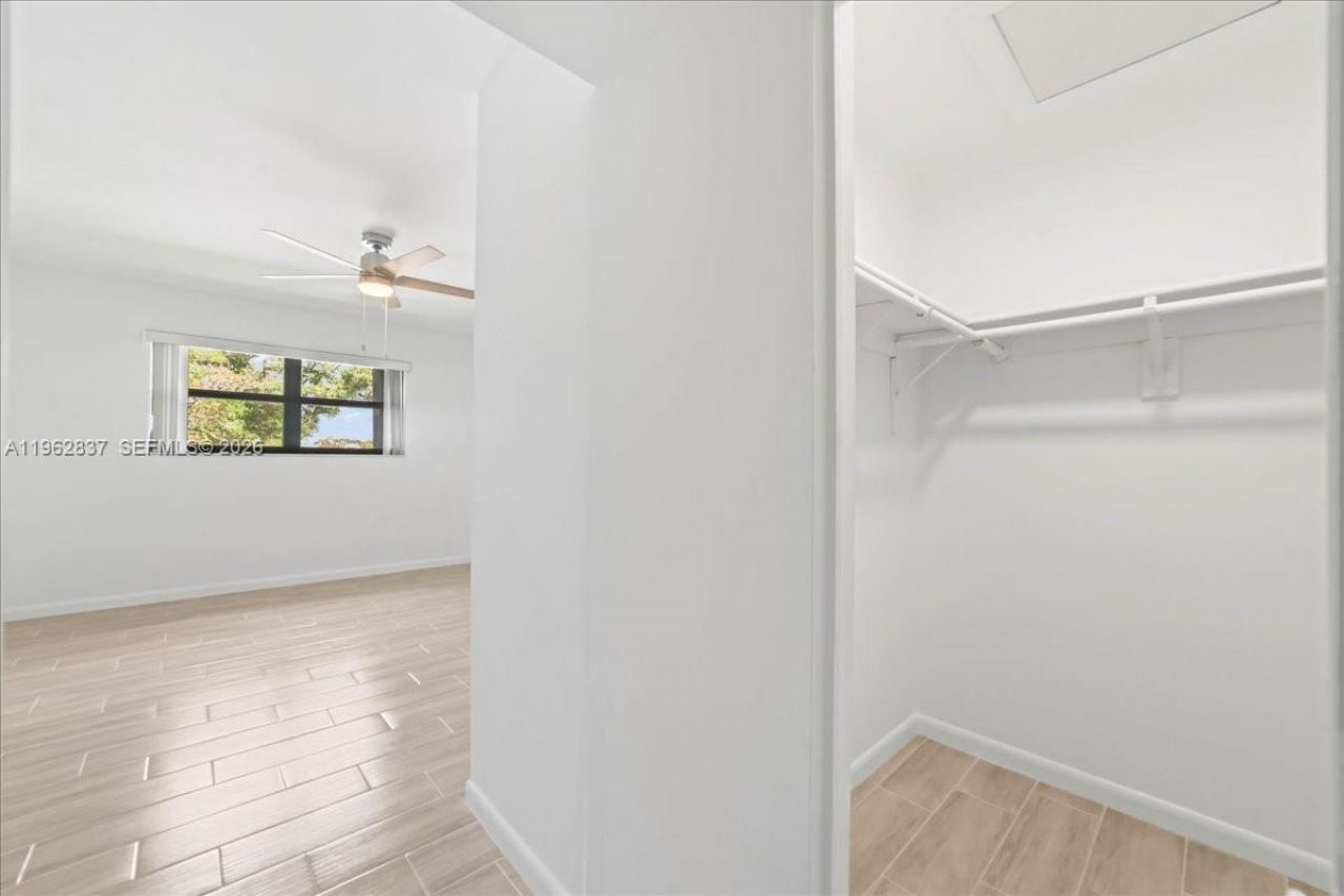 8851 N New River Canal Rd , Unit 16E, Plantation, FL 33324 Photo