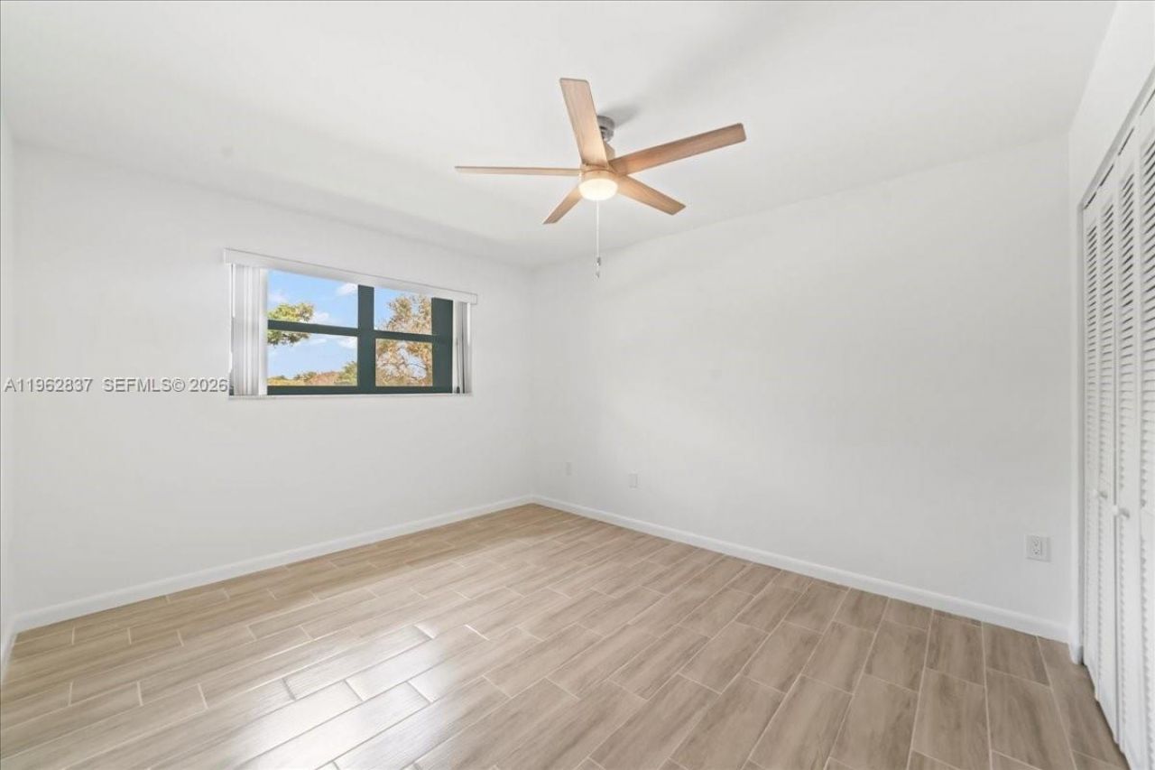 8851 N New River Canal Rd , Unit 16E, Plantation, FL 33324 Photo