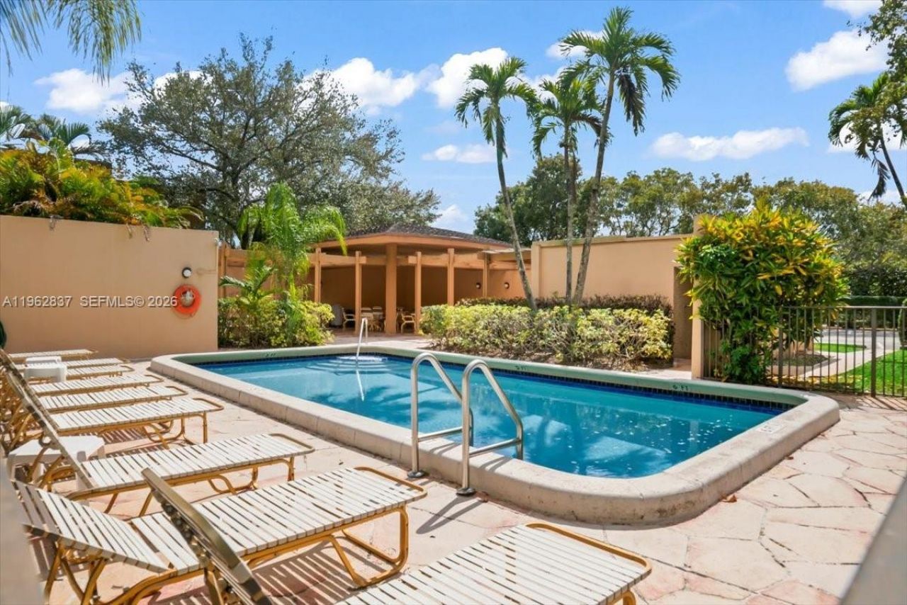 8851 N New River Canal Rd , Unit 16E, Plantation, FL 33324 Photo