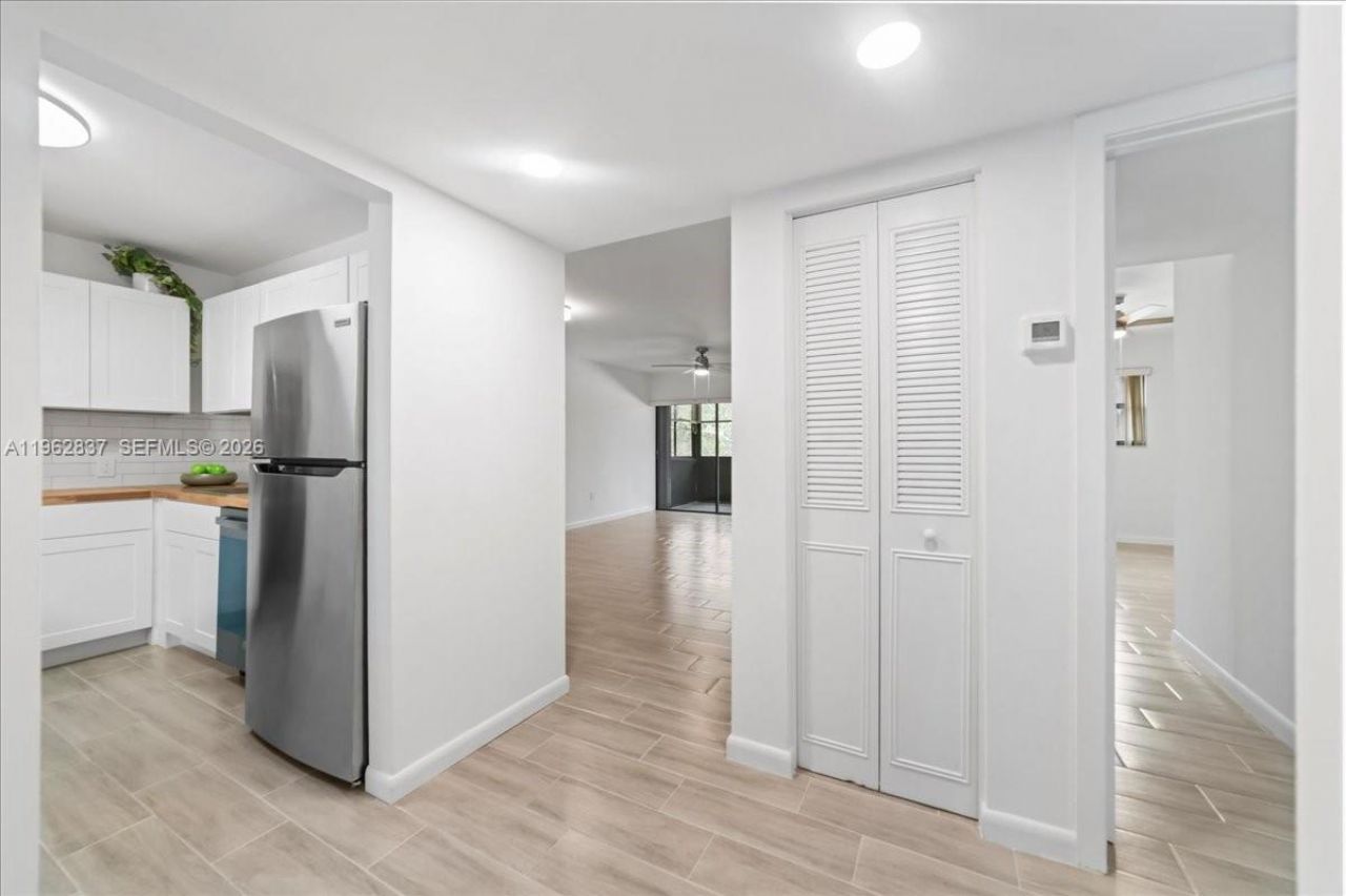 8851 N New River Canal Rd , Unit 16E, Plantation, FL 33324 Photo