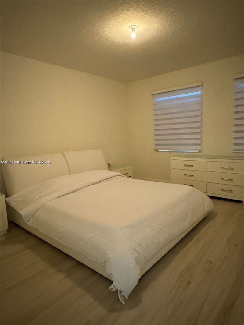 10376 NW 76th Ter, Doral, FL 33178 Photo