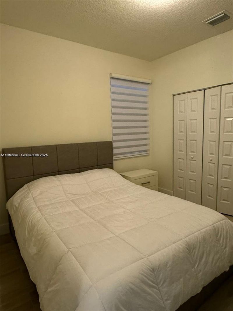 10376 NW 76th Ter, Doral, FL 33178 Photo