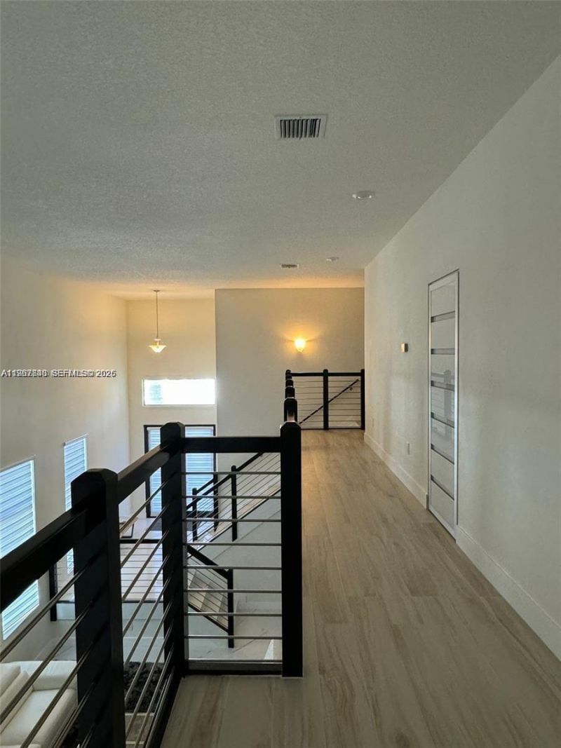 10376 NW 76th Ter, Doral, FL 33178 Photo