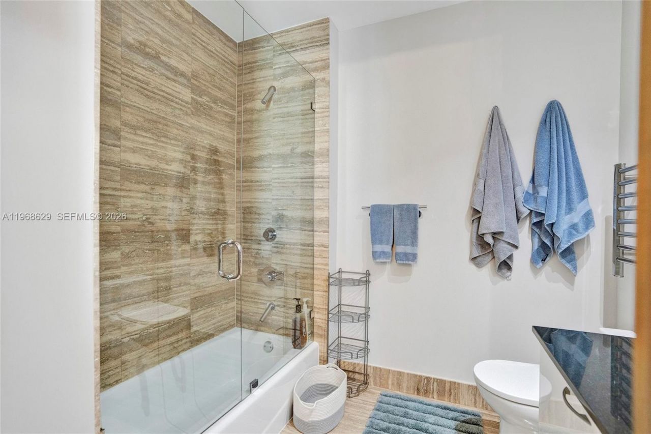15901 Collins Ave, Unit 701, Sunny Isles Beach, FL 33160 Photo