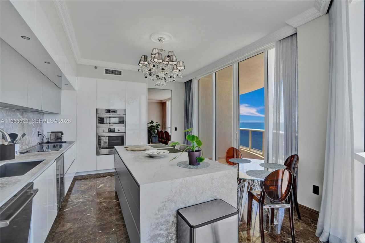 15901 Collins Ave, Unit 701, Sunny Isles Beach, FL 33160 Photo