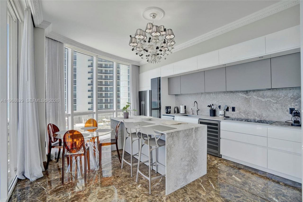 15901 Collins Ave, Unit 701, Sunny Isles Beach, FL 33160 Photo