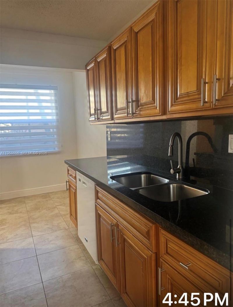 3110 N Pine Island Rd , Unit 110, Sunrise, FL 33351 Photo