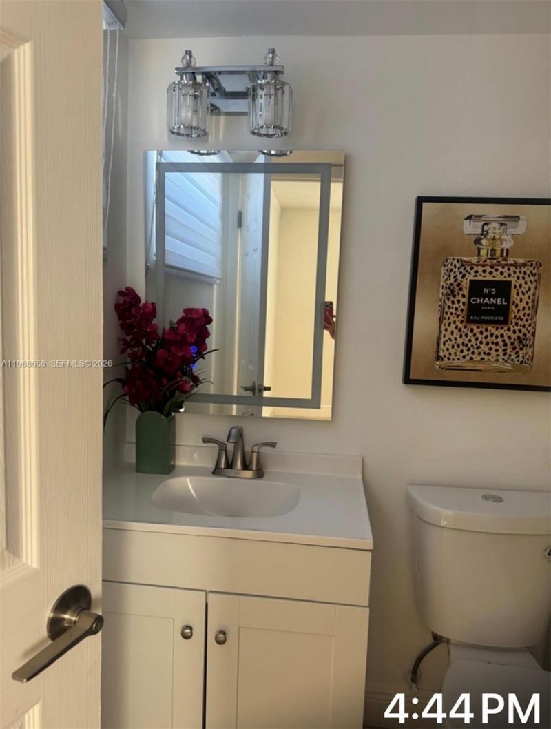 3110 N Pine Island Rd , Unit 110, Sunrise, FL 33351 Photo