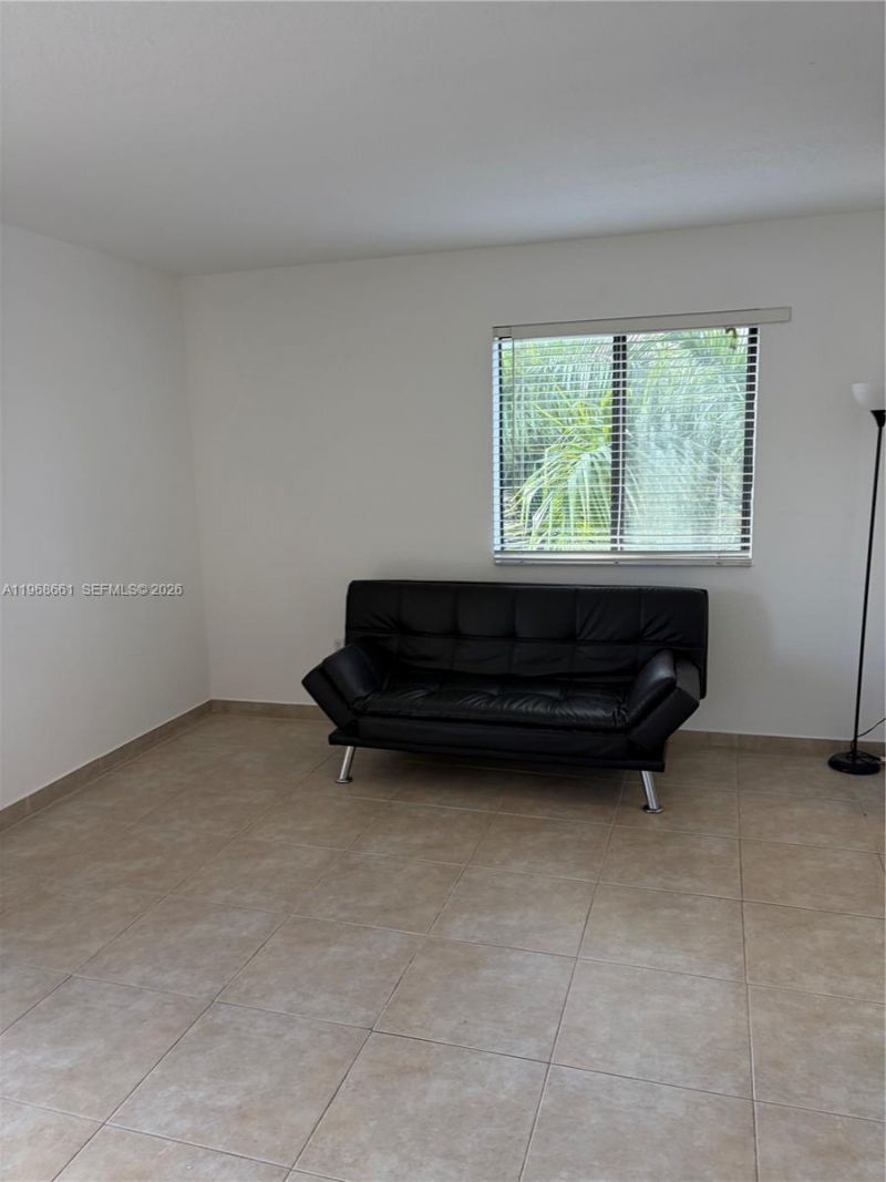 9300 Fontainebleau Blvd , Unit E507, Miami, FL 33172 Photo